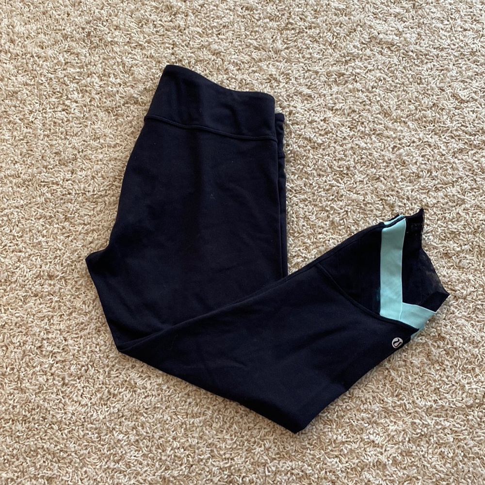 Lululemon Black Crop Leggings Aqua Blue Detail Size 8